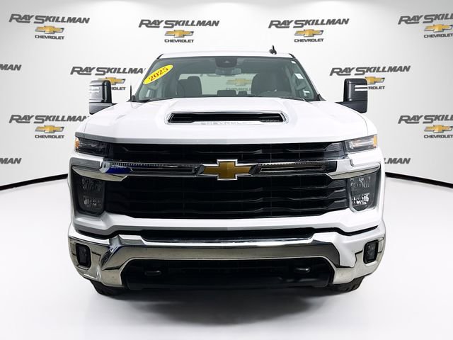 Used 2025 Chevrolet Silverado 2500 LT w/ Convenience Package image 2