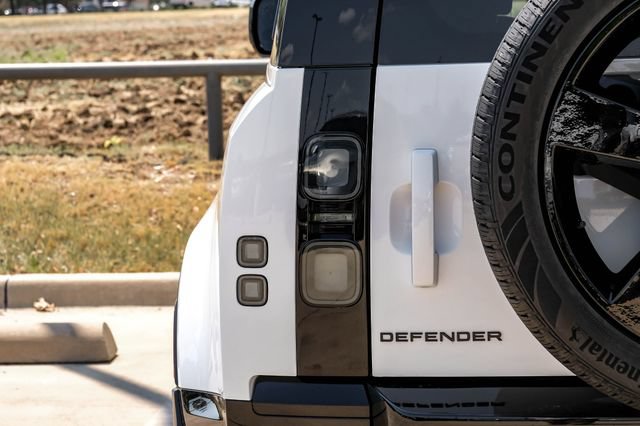 New 2026 Land Rover Defender 110 X-Dynamic SE AWD/4WD image 55