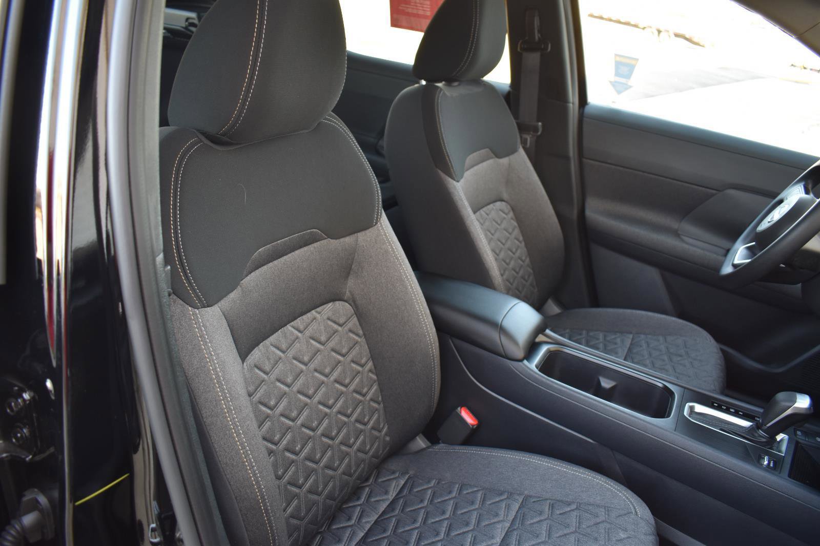 Certified 2025 Nissan Kicks SV image 42