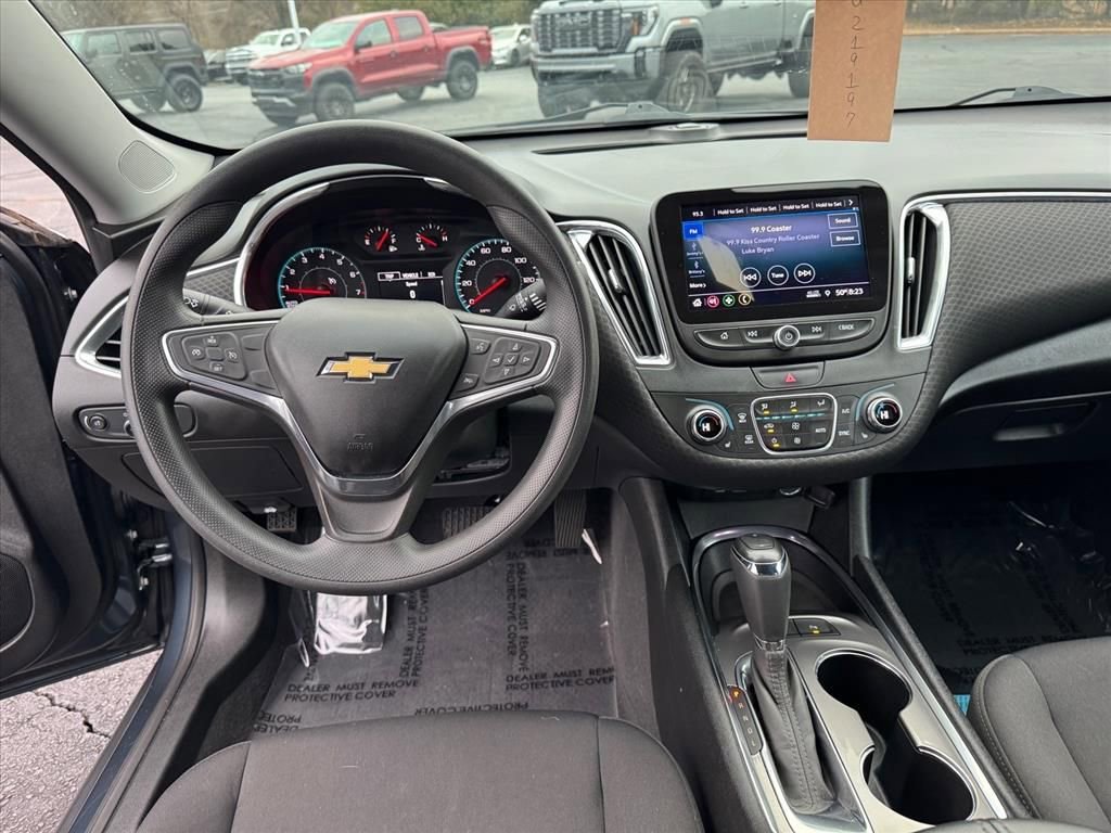 Used 2019 Chevrolet Malibu LT w/ Driver Confidence Package FWD image 12