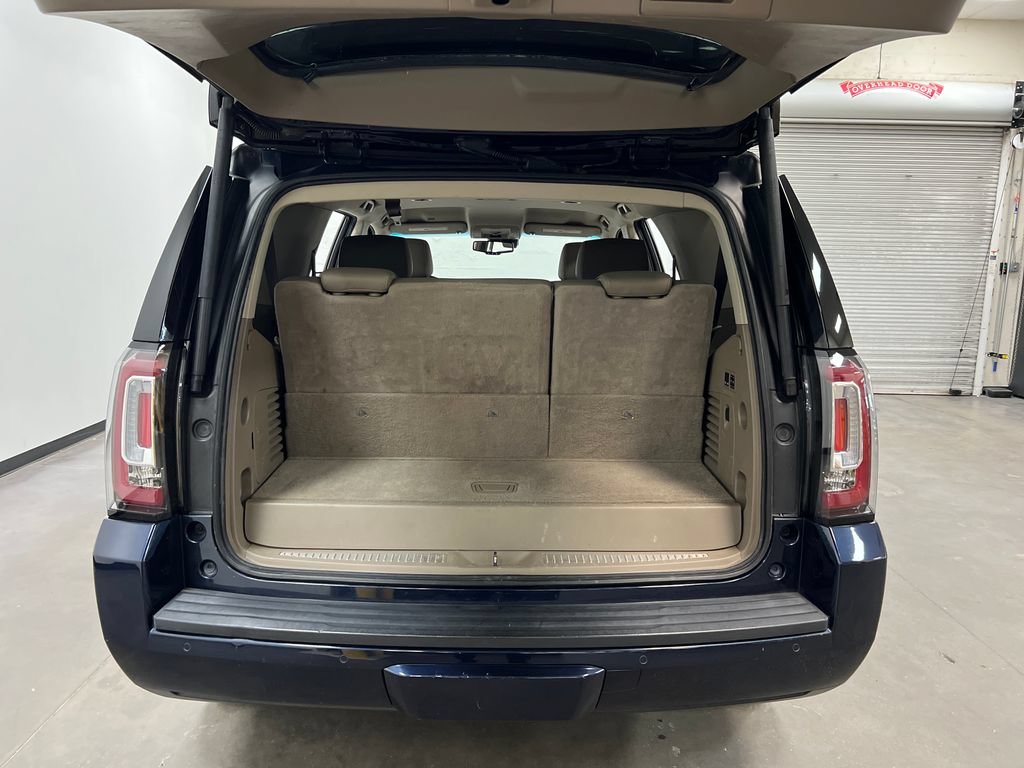 Used 2017 GMC Yukon SLT w/ HD Trailering Package RWD image 26