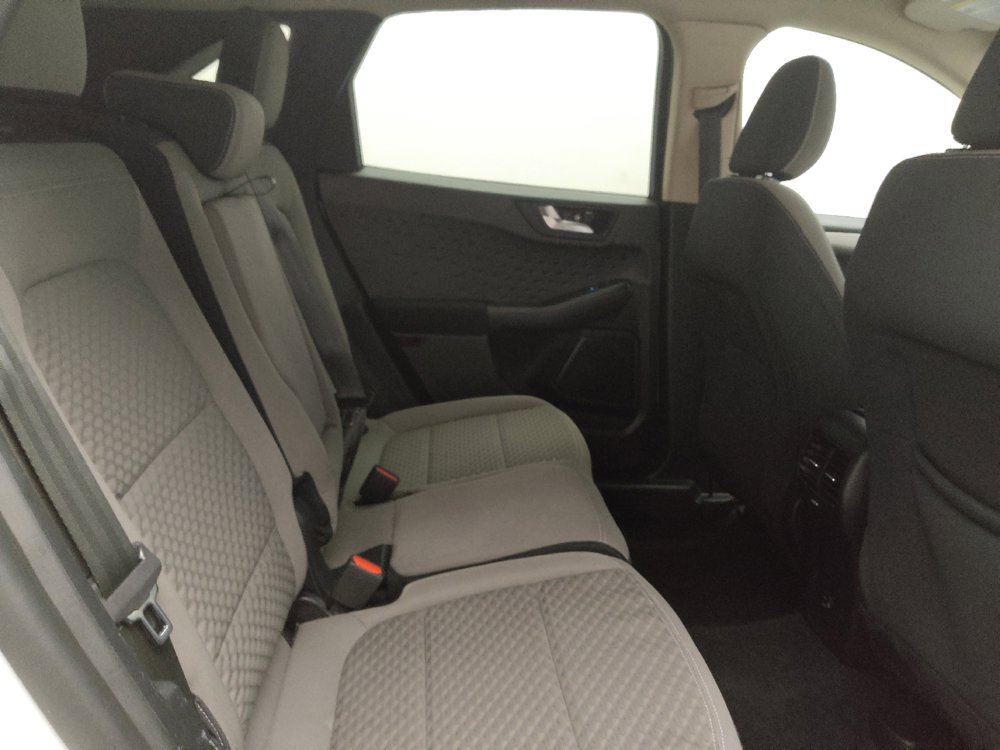 Used 2020 Ford Escape SE FWD image 19