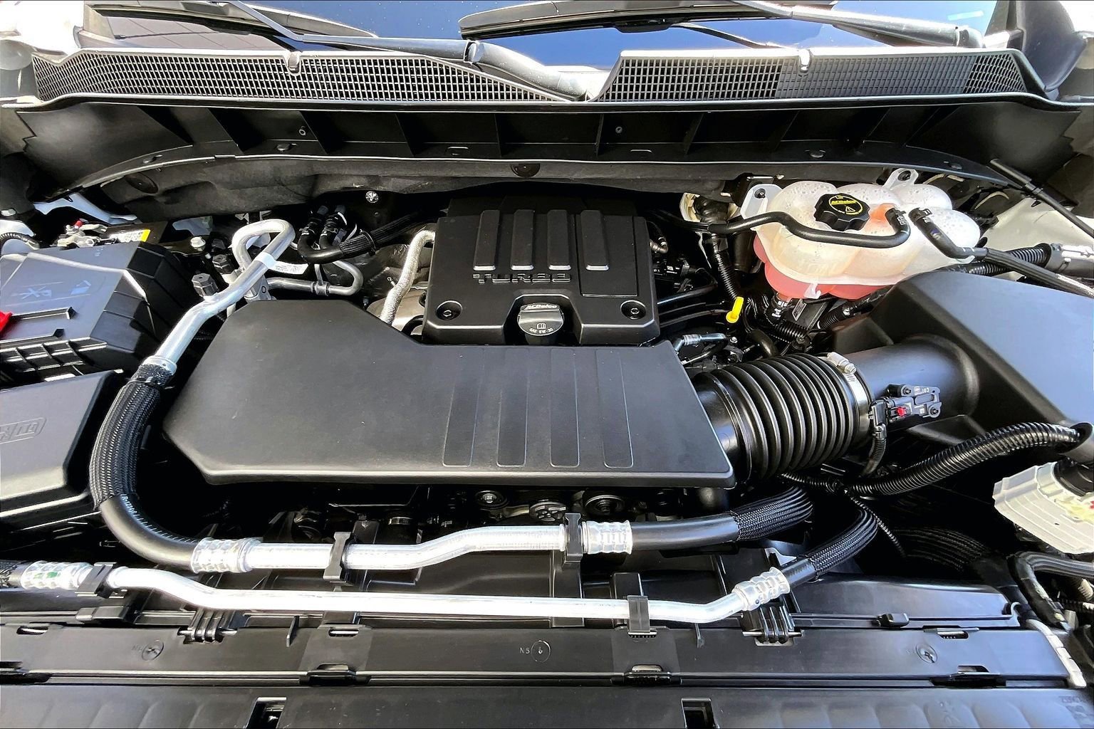 Used 2025 Chevrolet Silverado 1500 Custom w/ LPO, Dark Essentials Package image 10