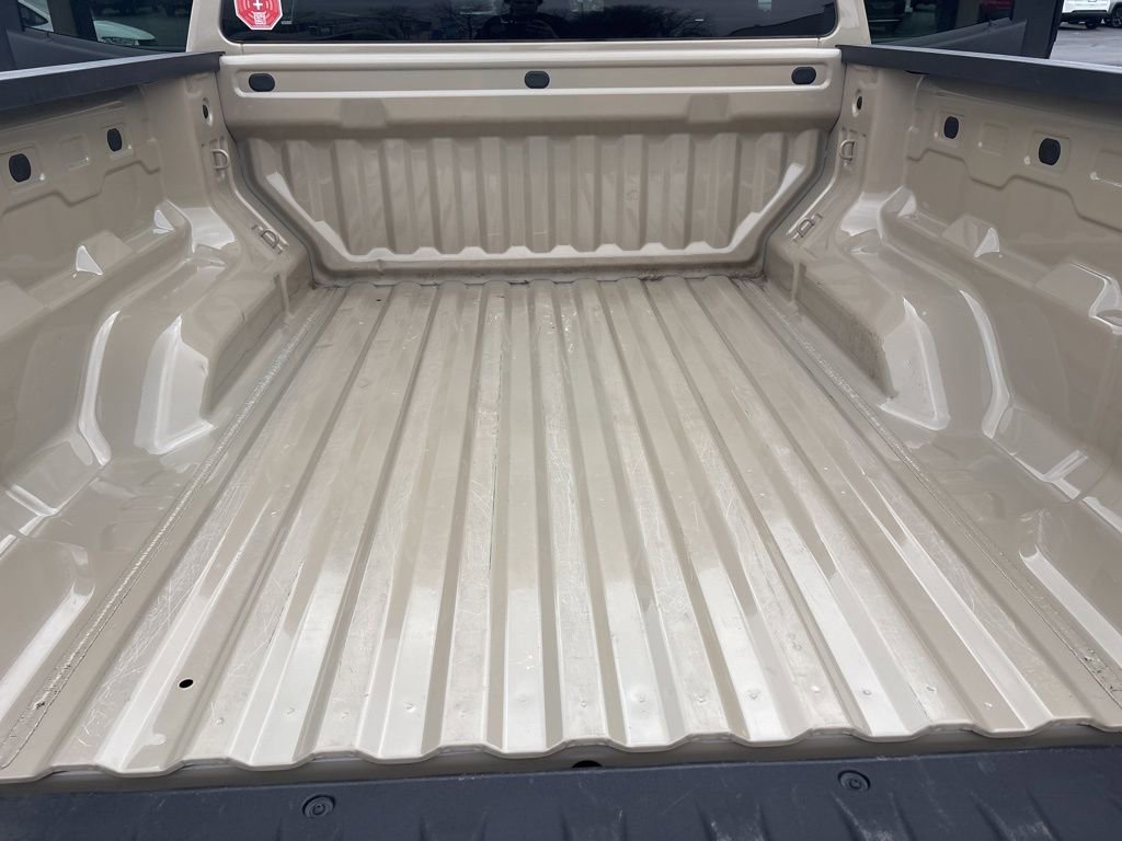 Used 2024 Chevrolet Colorado W/T image 24