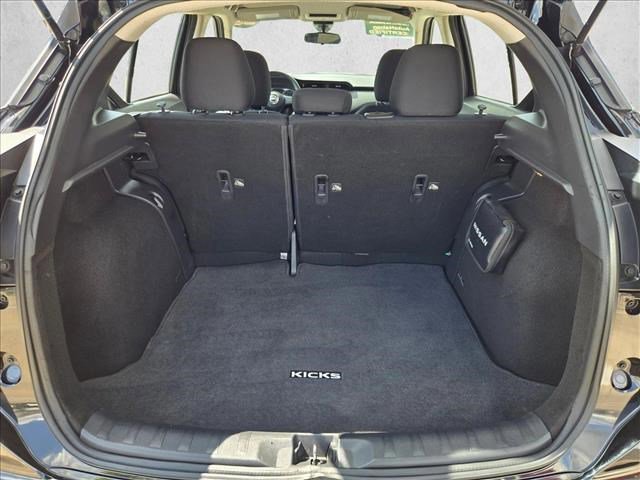 Used 2023 Nissan Kicks S FWD image 6
