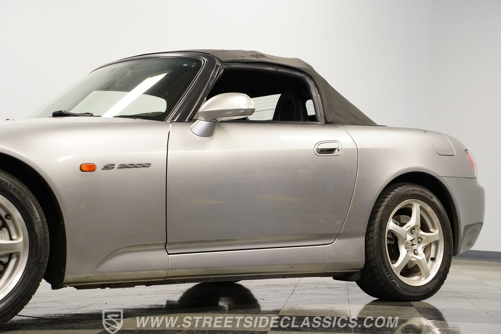 Used 2001 Honda S2000 image 23
