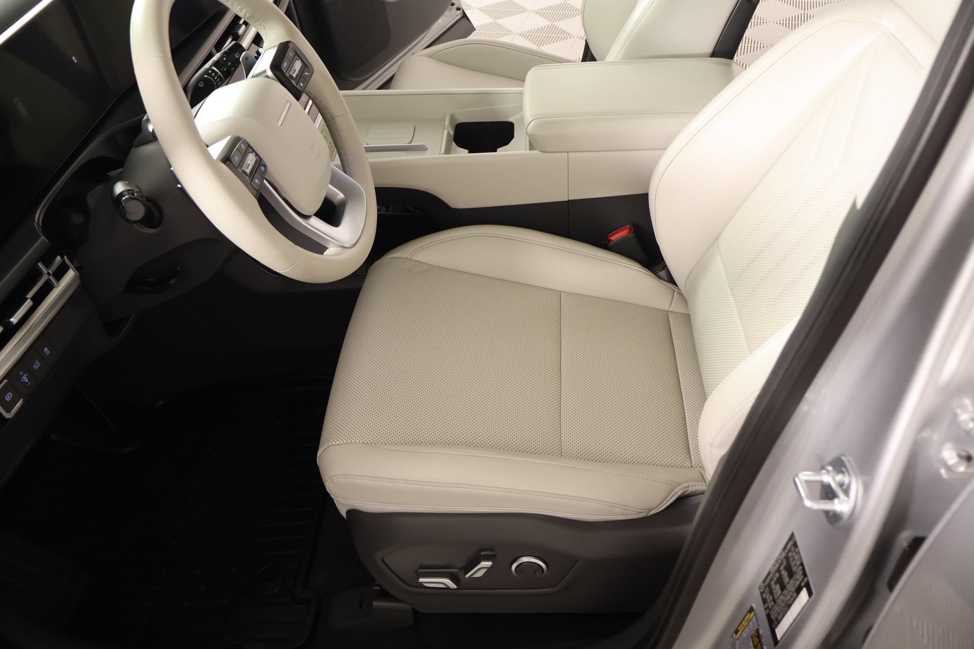 Certified 2026 Hyundai Santa Fe SEL AWD/4WD image 10
