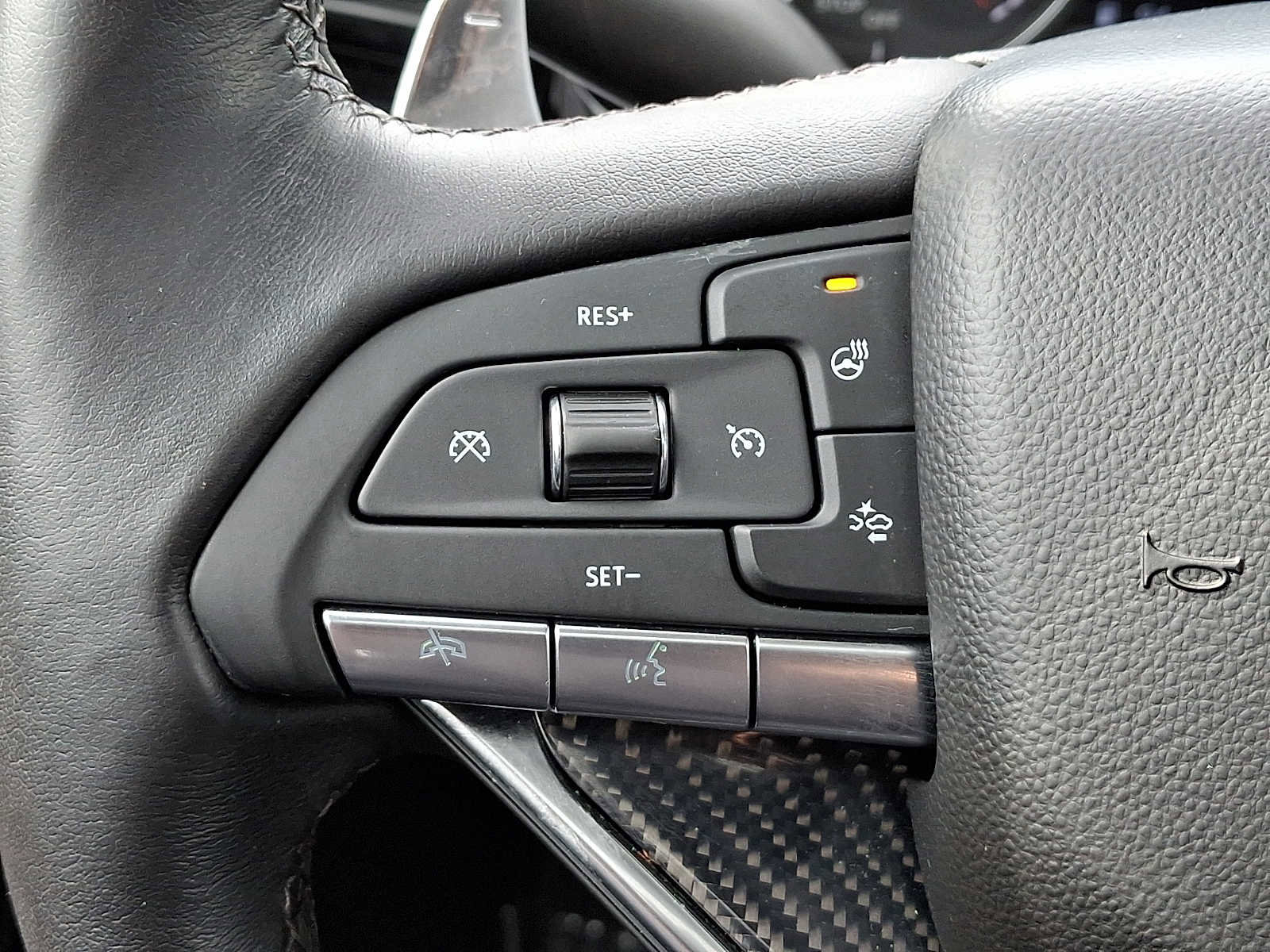 Certified 2024 Cadillac XT6 Sport w/ Technology Package AWD/4WD image 28
