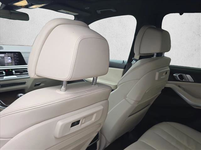 Used 2019 BMW X5 xDrive40i w/ Executive Package image 16