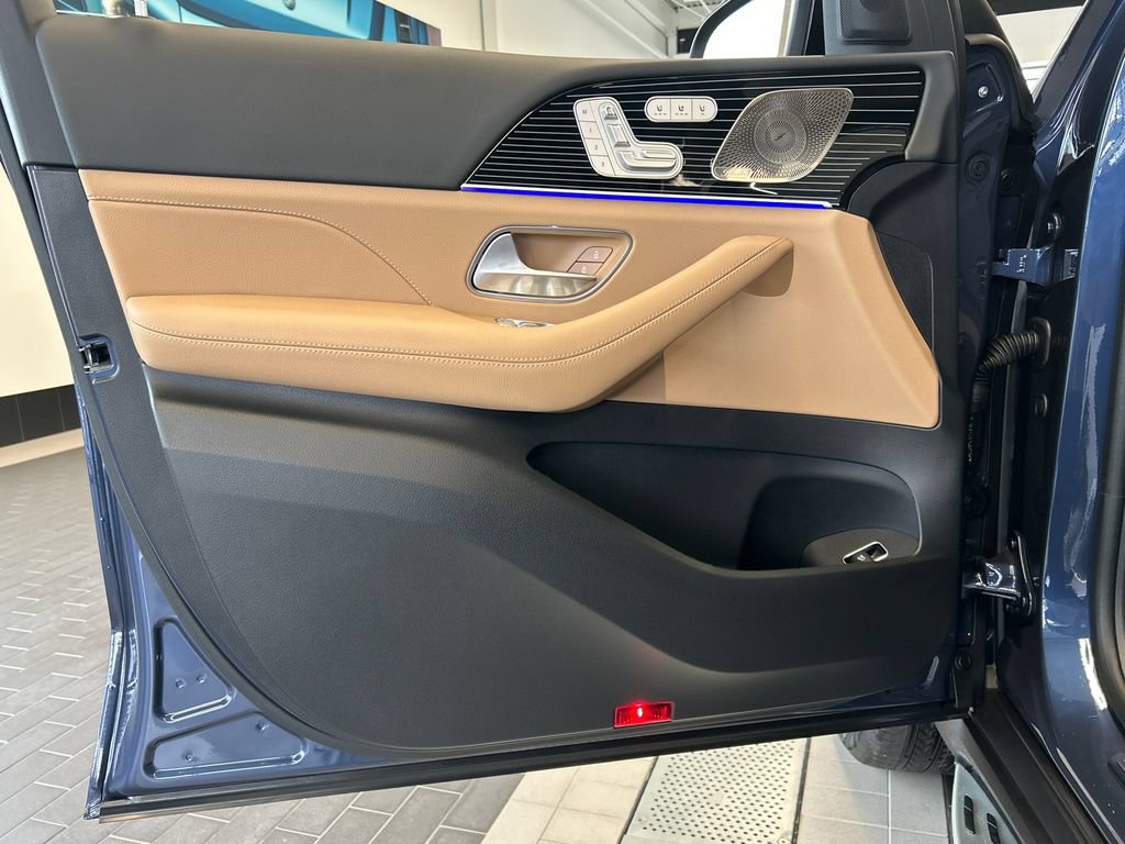 New 2026 Mercedes-Benz GLS 450 4MATIC image 10