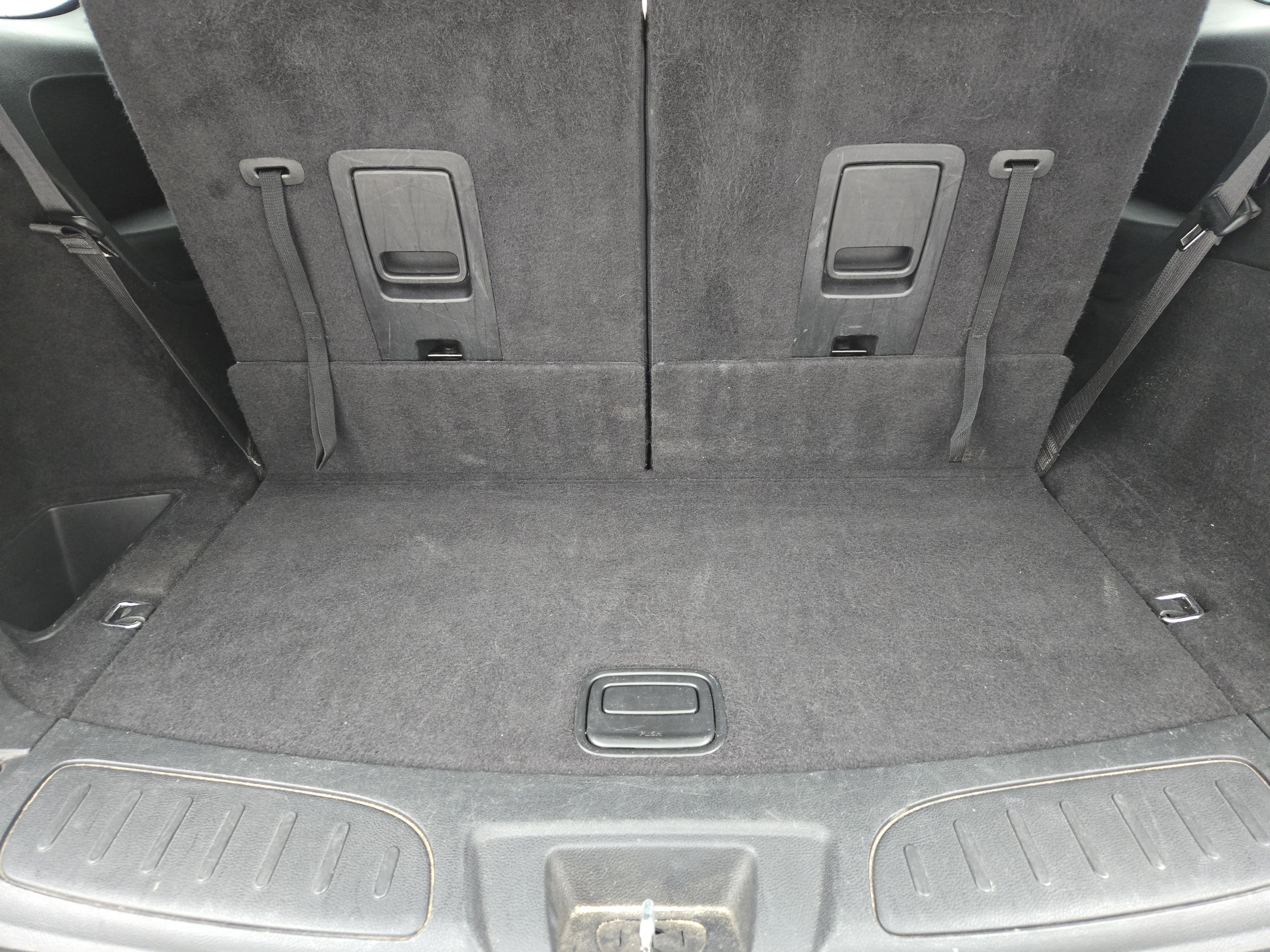 Used 2023 Dodge Durango GT image 35