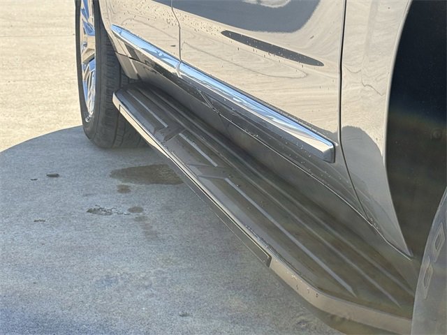 Used 2025 GMC Yukon XL Denali image 10