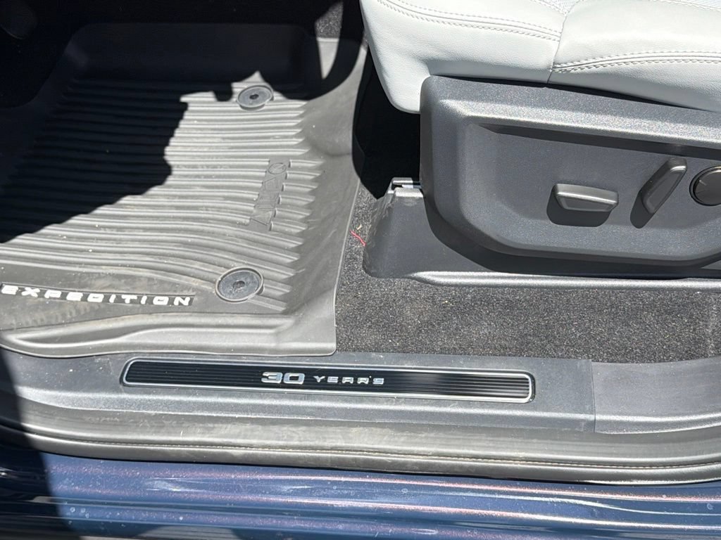 New 2027 Ford Expedition Platinum AWD/4WD image 11