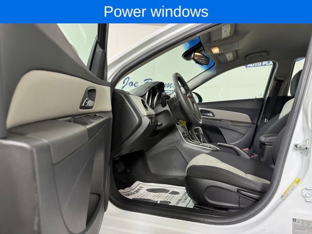 Used 2016 Chevrolet Cruze LS image 11