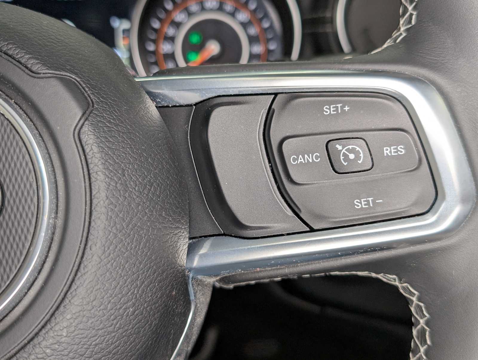 Used 2019 Jeep Wrangler Unlimited Sahara AWD/4WD image 42