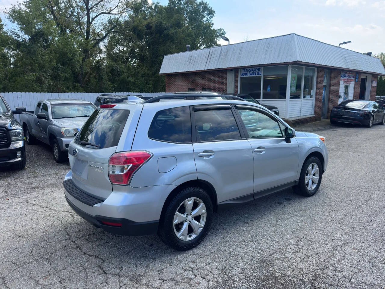 Used 2016 Subaru Forester 2.5i Premium AWD/4WD image 6