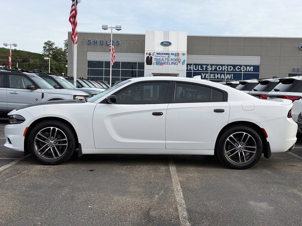 Used 2019 Dodge Charger SXT w/ Cold Weather Package AWD/4WD image 2