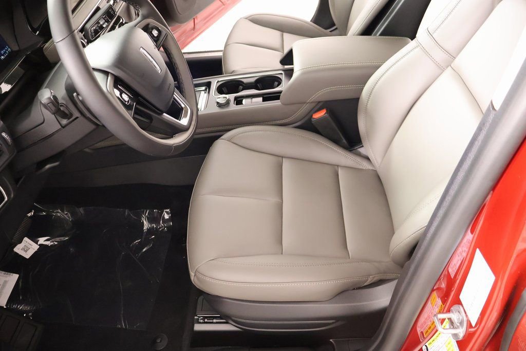 New 2026 Lincoln Corsair Premiere image 12