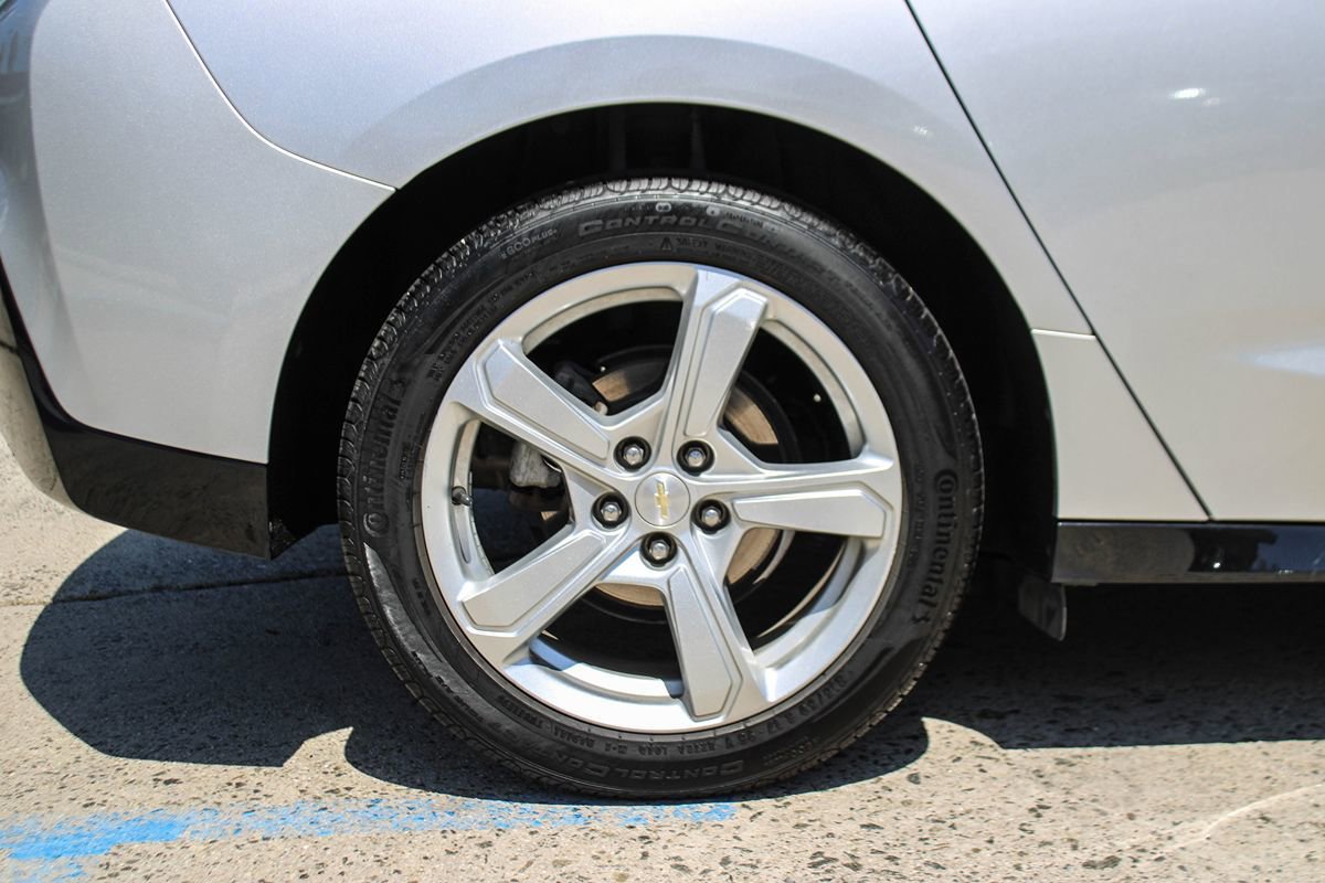Used 2016 Chevrolet Volt LT w/ Comfort Package FWD image 36