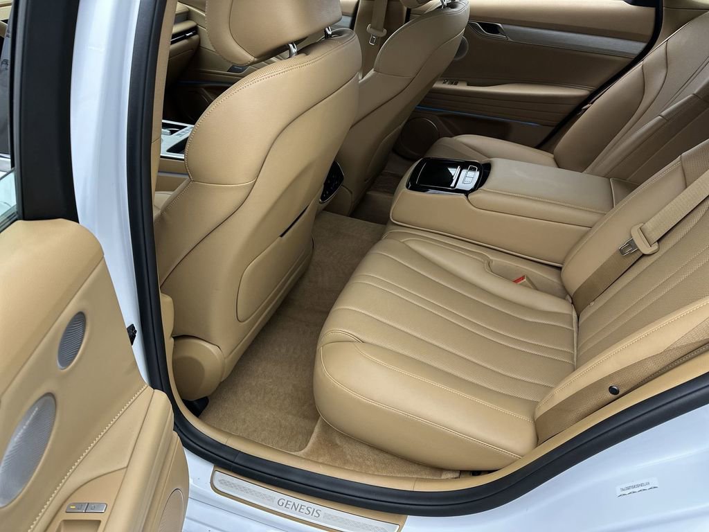 Used 2025 Genesis G80 2.5T Advanced image 23