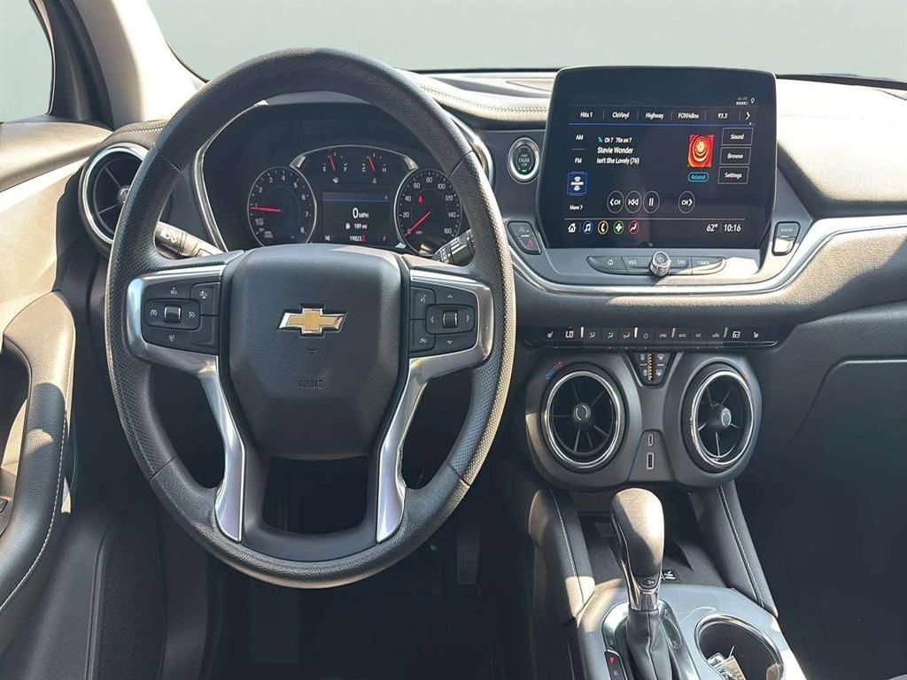 Used 2023 Chevrolet Blazer LT w/ Convenience Package image 12