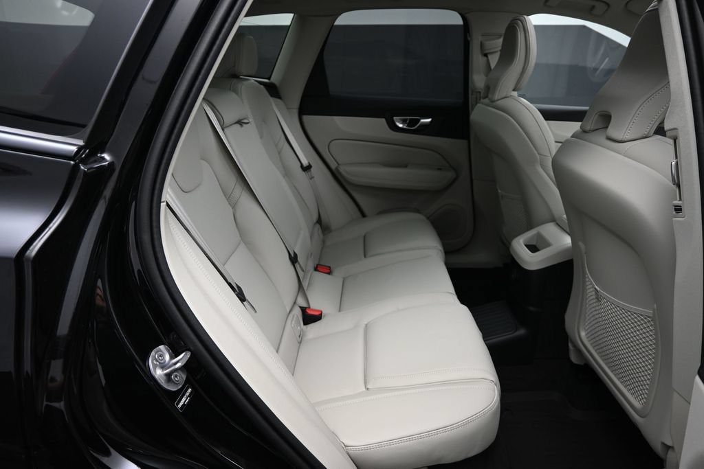 New 2027 Volvo XC60 T8 Ultra AWD/4WD image 19