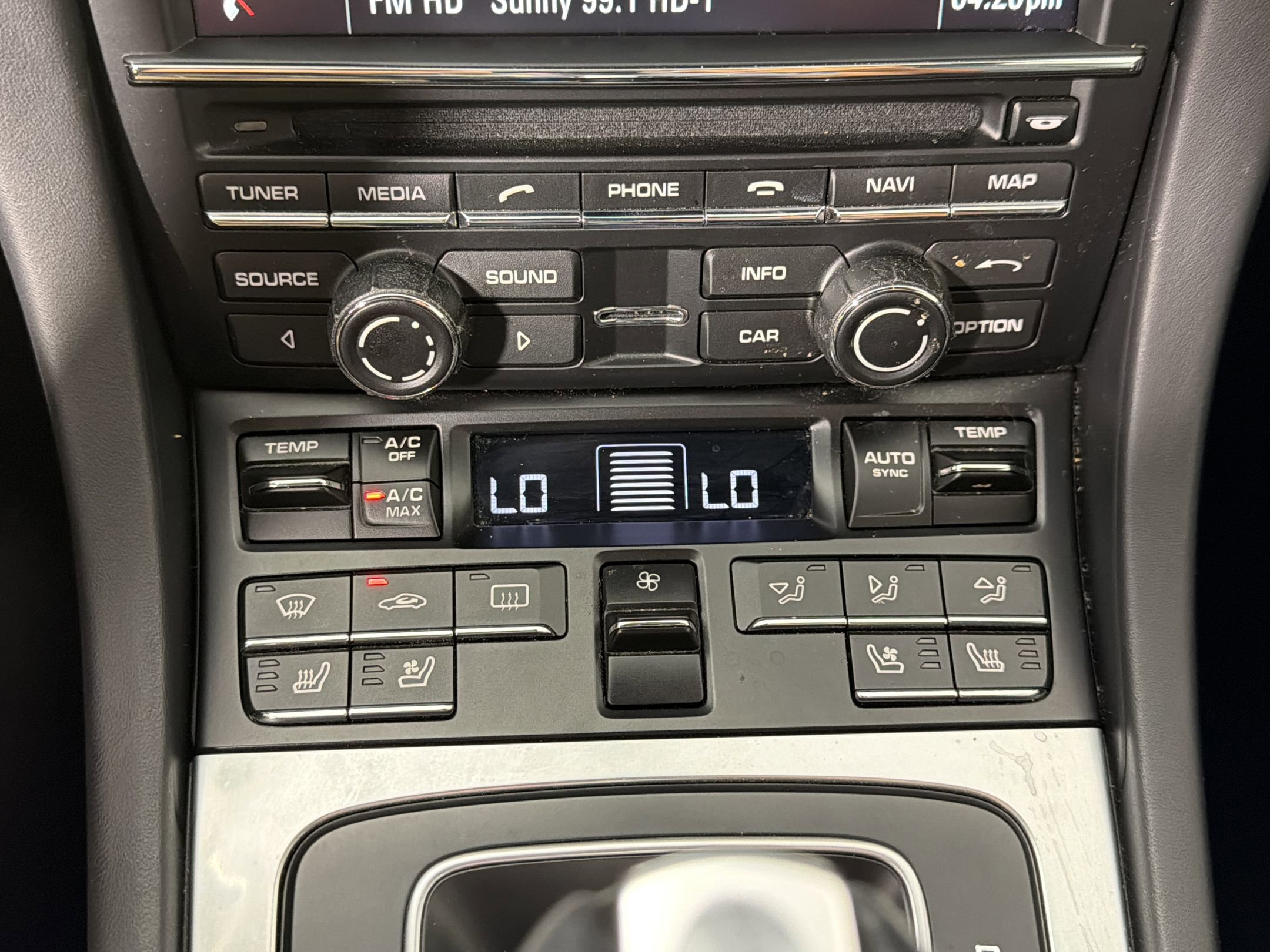 Certified 2015 Porsche 911 Carrera 4S AWD/4WD image 17