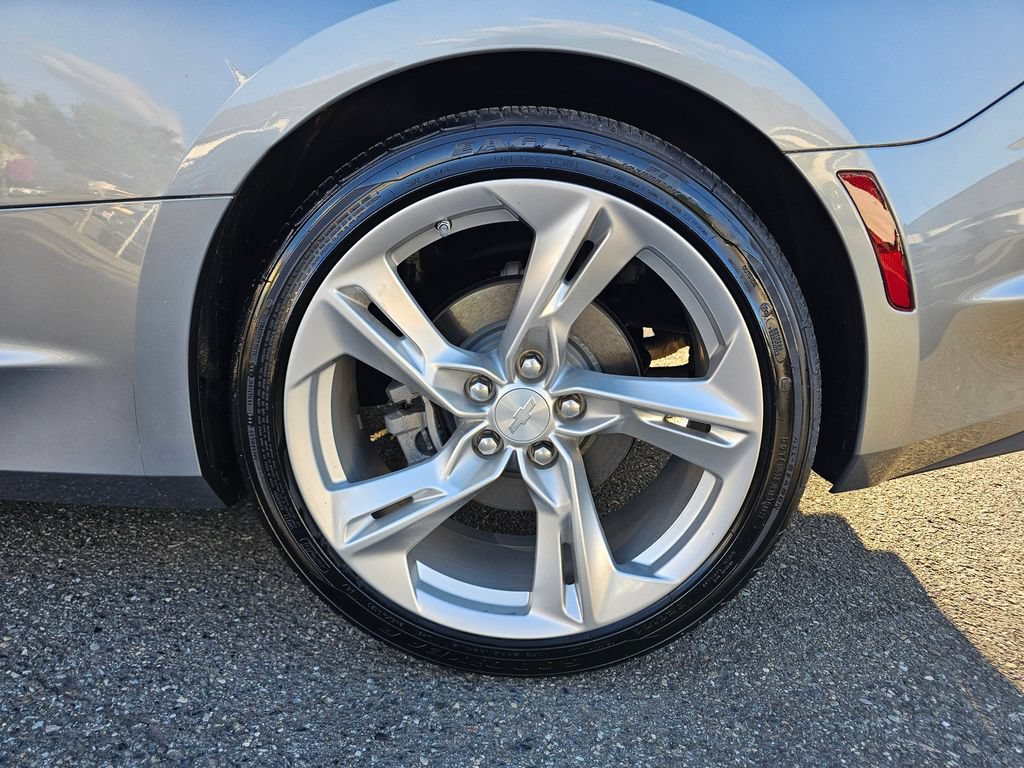 Used 2023 Chevrolet Camaro LT w/ RS Package RWD image 9