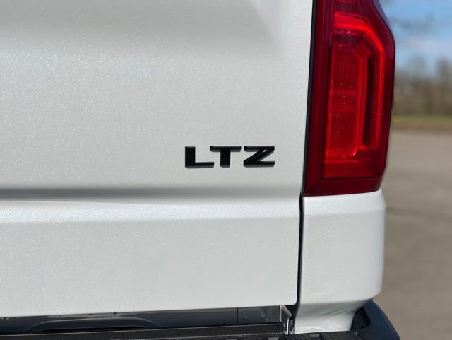 New 2026 Chevrolet Silverado 1500 LTZ w/ LPO, Dark Essentials Package AWD/4WD image 12