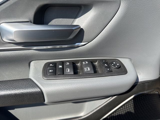 Used 2022 RAM 1500 Big Horn AWD/4WD image 9
