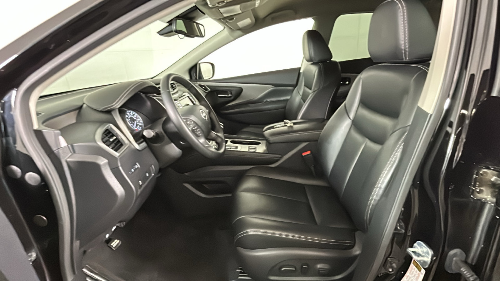 Used 2024 Nissan Murano SV w/ SV Midnight Edition Package AWD/4WD image 13