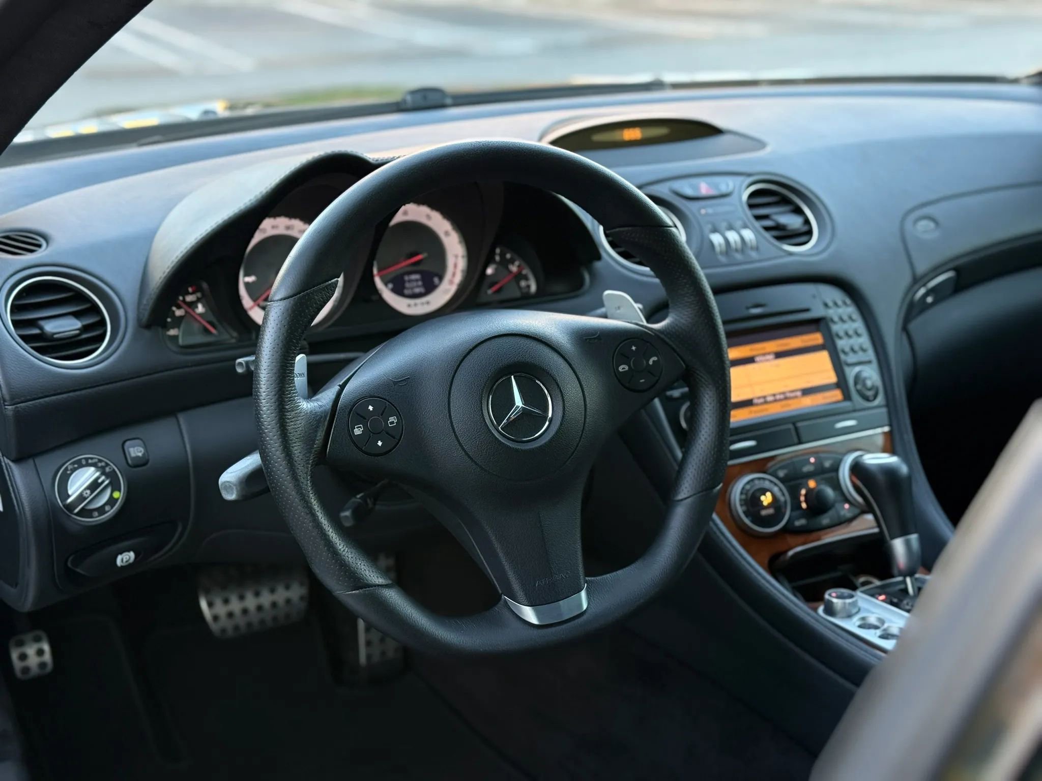 Used 2009 Mercedes-Benz SL 63 AMG image 27