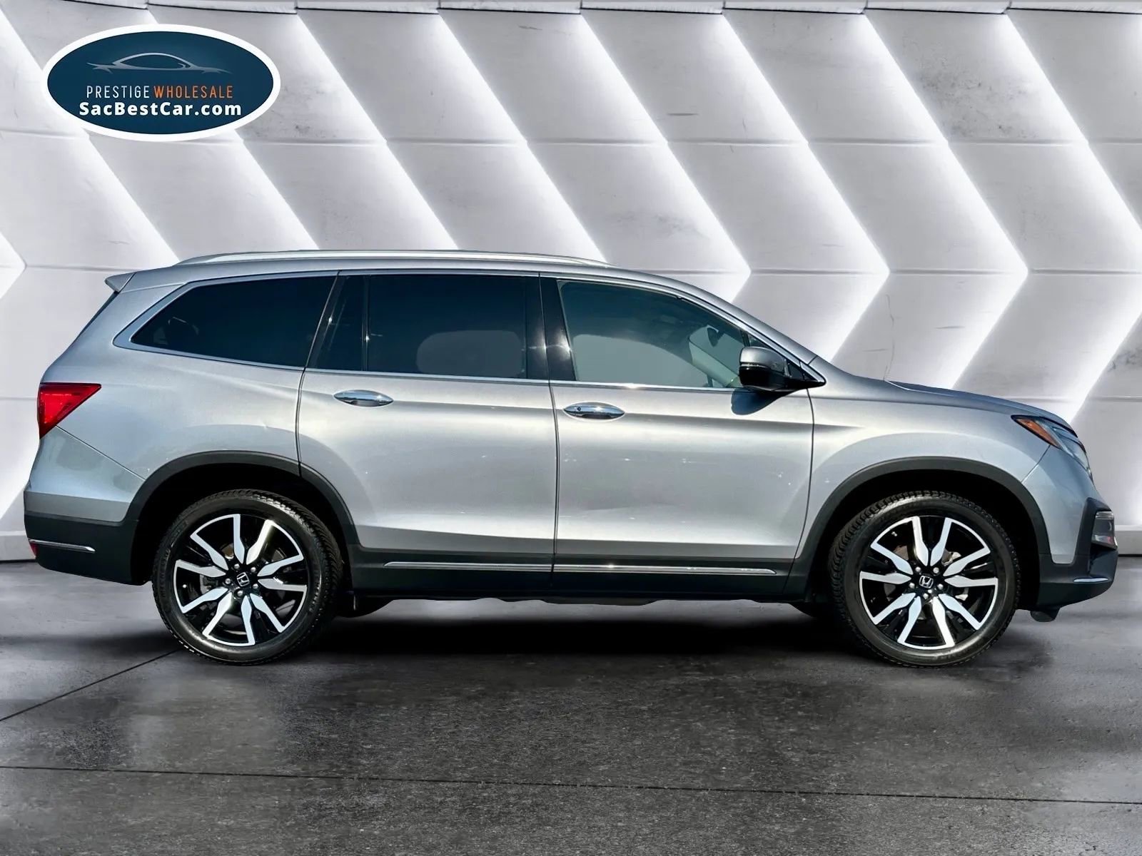 Used 2019 Honda Pilot Elite image 4