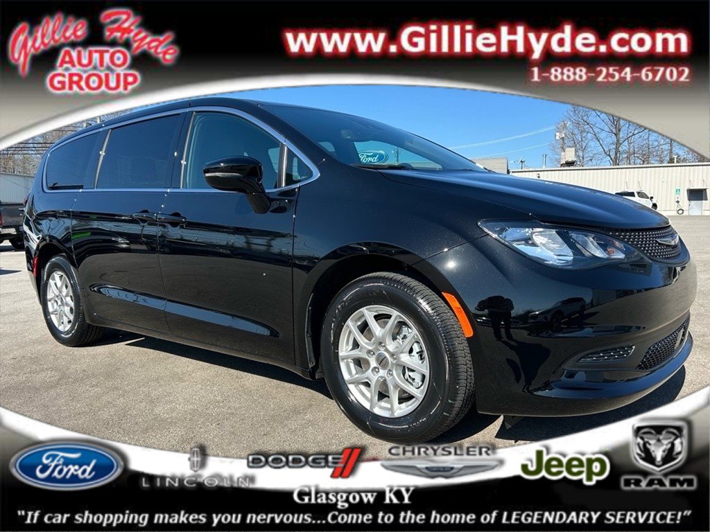 New 2025 Chrysler Voyager LX image 1
