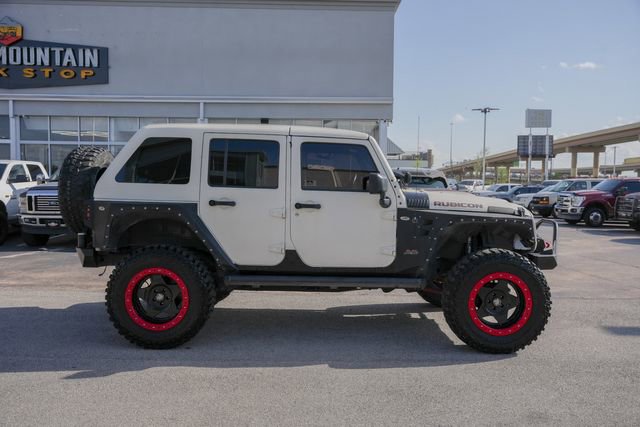 Used 2016 Jeep Wrangler Unlimited Rubicon w/ Connectivity Group image 4