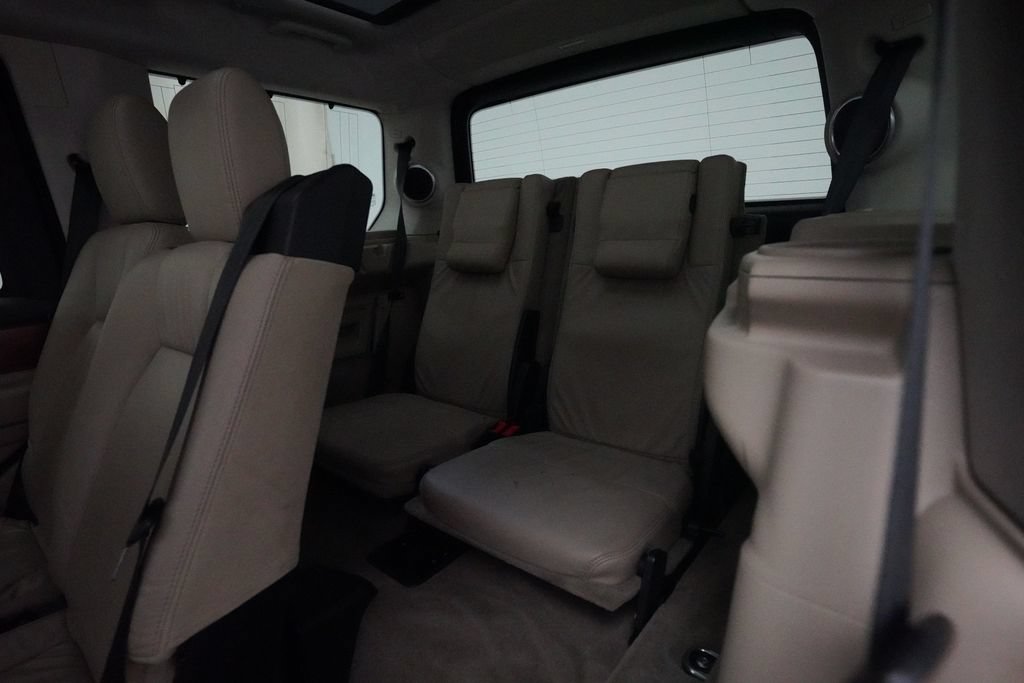 Used 2015 Land Rover LR4 HSE LUX AWD/4WD image 16