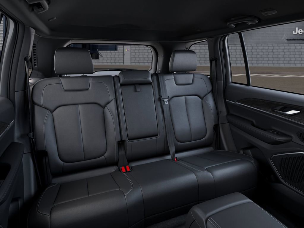 New 2026 Jeep Grand Cherokee Limited AWD/4WD image 15