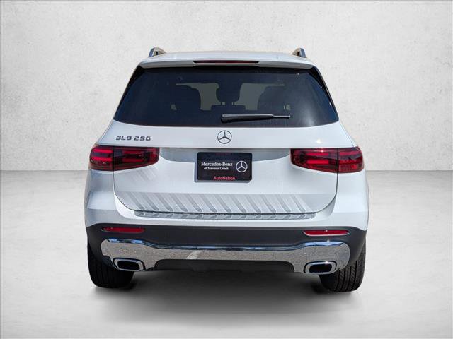 New 2026 Mercedes-Benz GLB 250 image 8