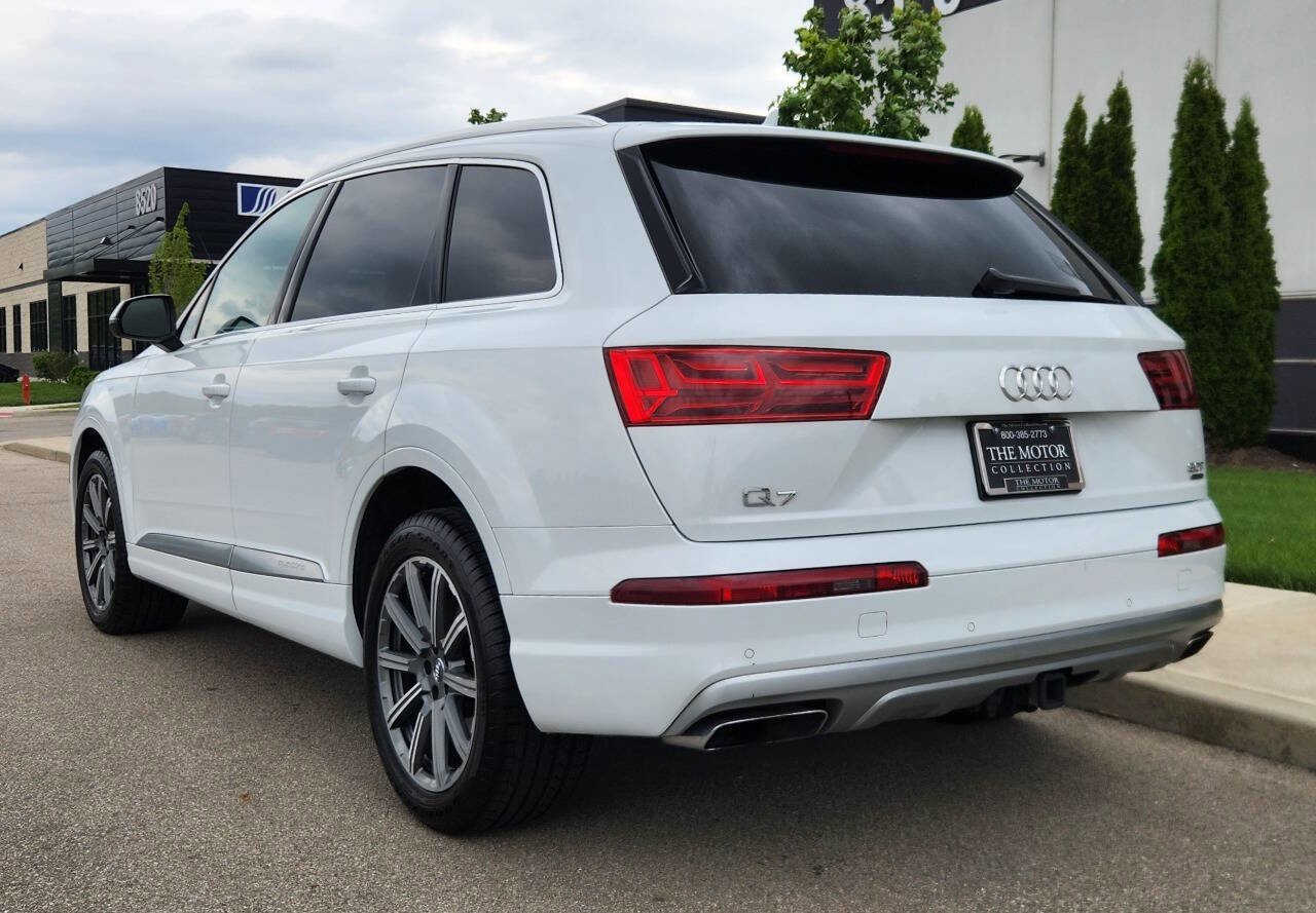 Used 2018 Audi Q7 3.0T Prestige AWD/4WD image 3
