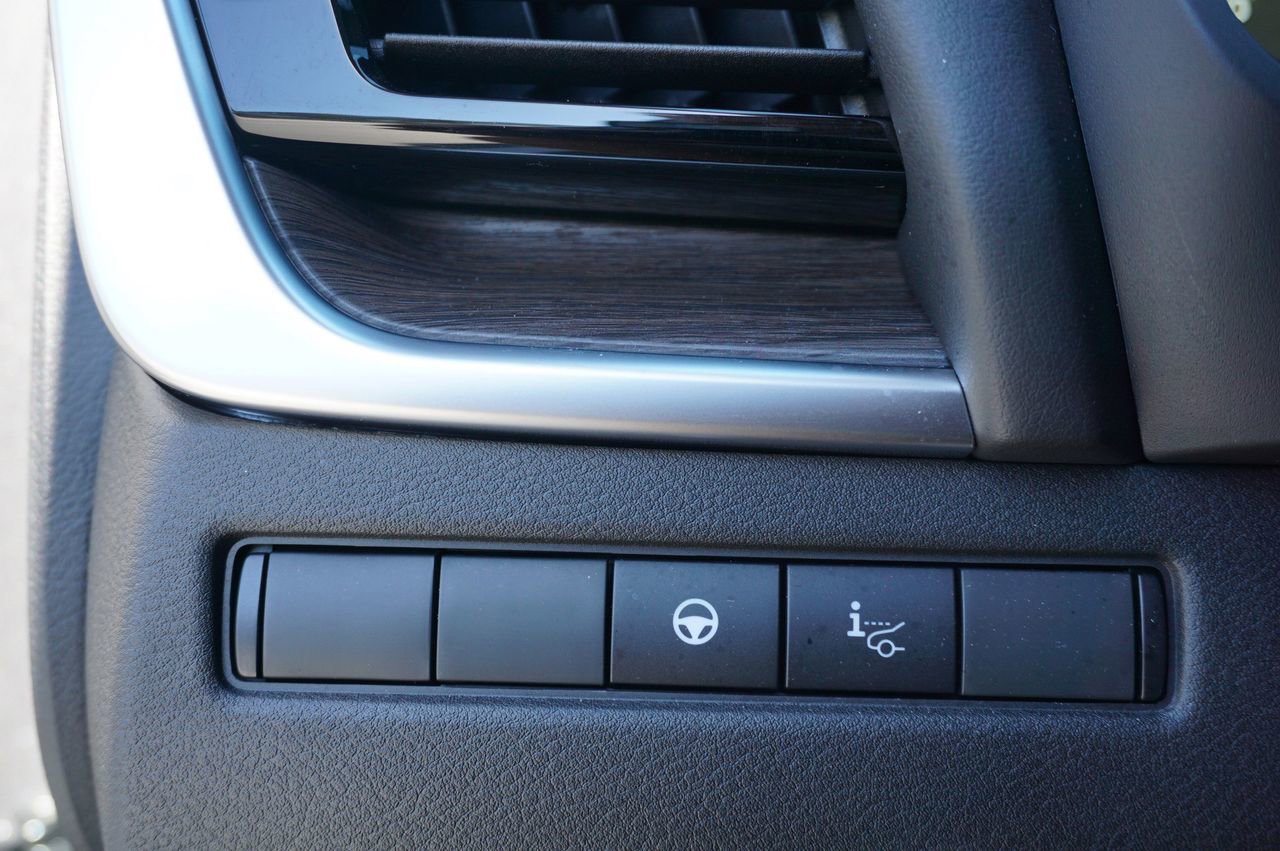 Certified 2025 Nissan Rogue Platinum w/ Platinum Premium Package image 29