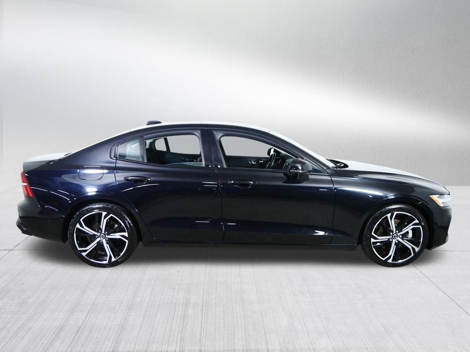 Used 2024 Volvo S60 B5 Plus AWD/4WD image 8