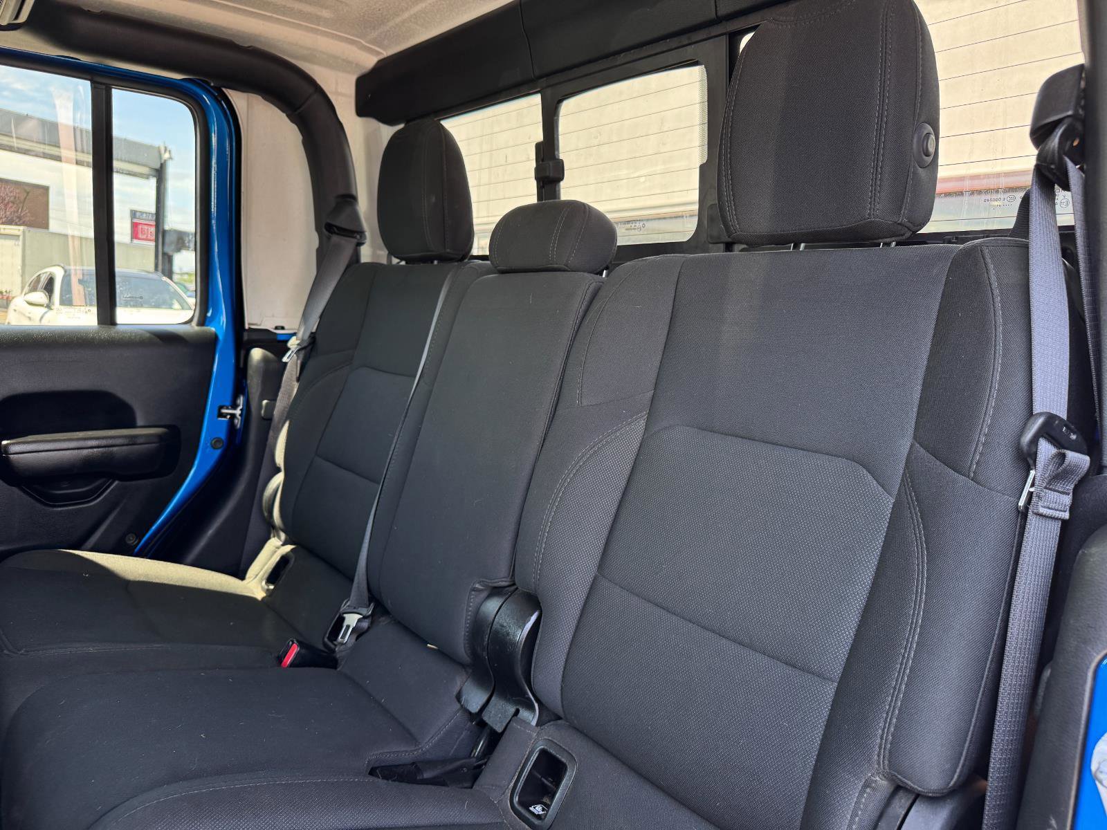 Used 2021 Jeep Gladiator Willys image 21