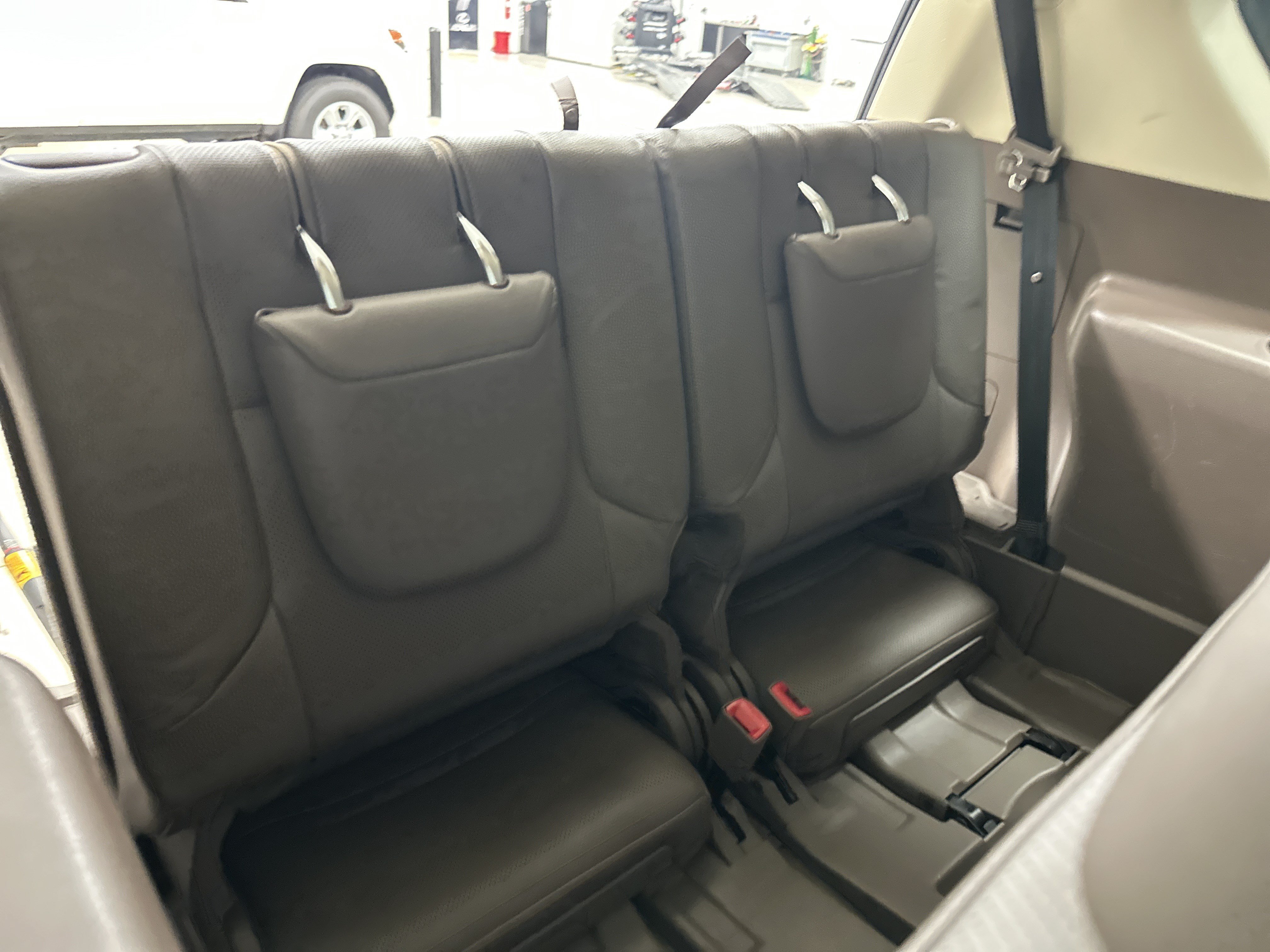 Used 2016 Lexus GX 460 w/ Premium Package AWD/4WD image 32