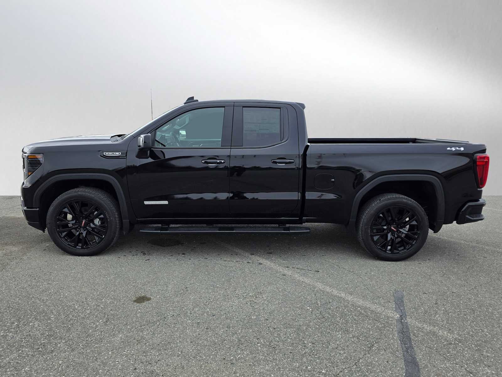 New 2026 GMC Sierra 1500 Elevation w/ Preferred Package AWD/4WD image 11