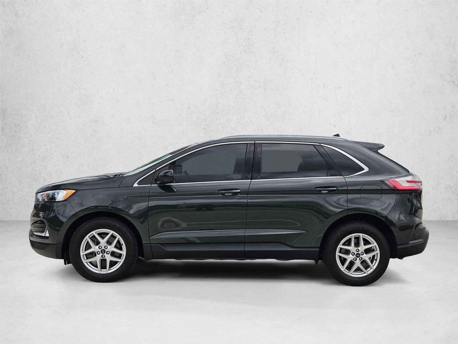 Used 2022 Ford Edge SEL w/ Convenience Package AWD/4WD image 9