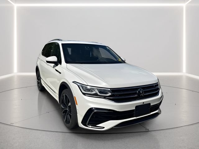 Used 2024 Volkswagen Tiguan SEL R-Line AWD/4WD image 26