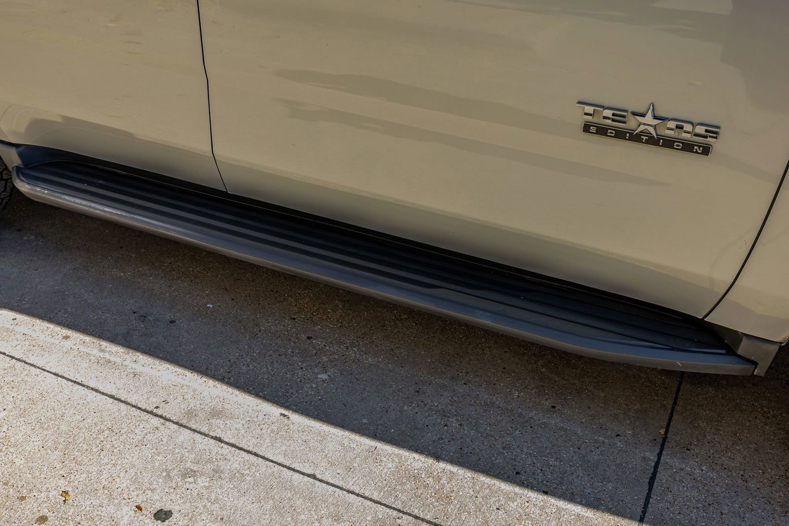 Used 2016 Chevrolet Tahoe LT w/ Texas Edition Package RWD image 12