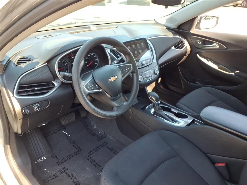Used 2024 Chevrolet Malibu LS image 13