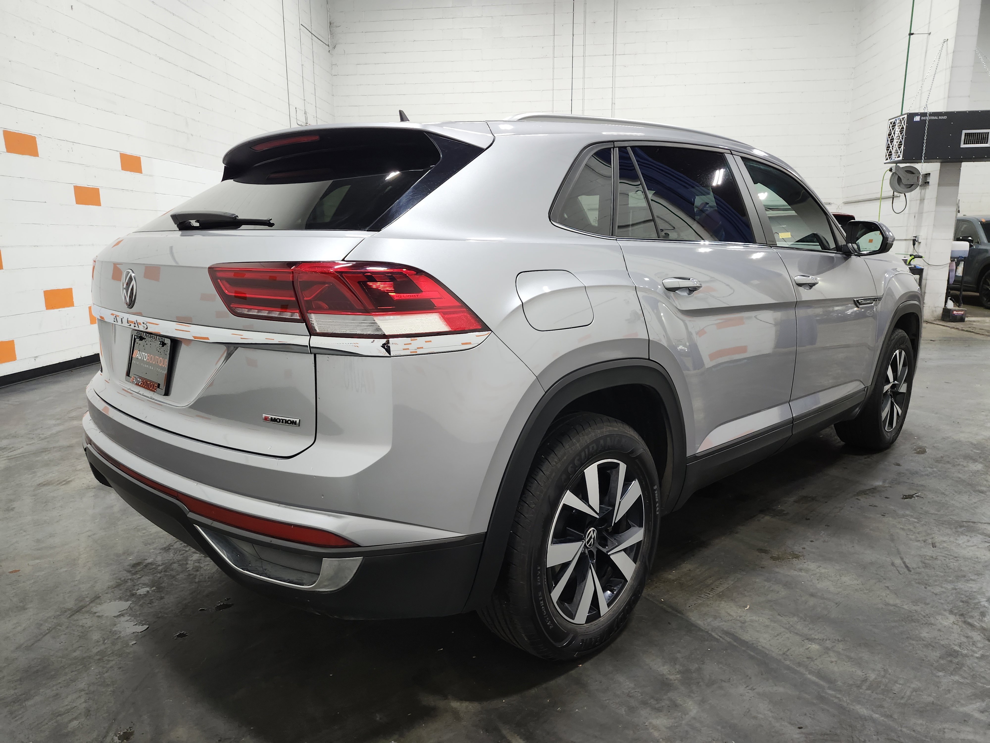 Used 2022 Volkswagen Atlas Cross Sport SE image 18