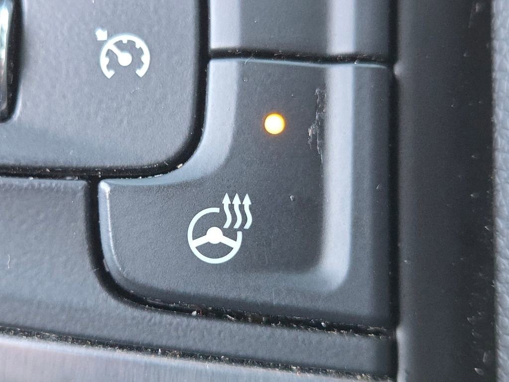 Used 2019 Chevrolet Blazer RS AWD/4WD image 17